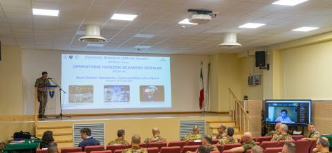 Lorenzo Gasbarri al seminario "Operations Horizon Scanning", a Firenze, presso la caserma sede della Multinational Division – South (MND – S) della NATO